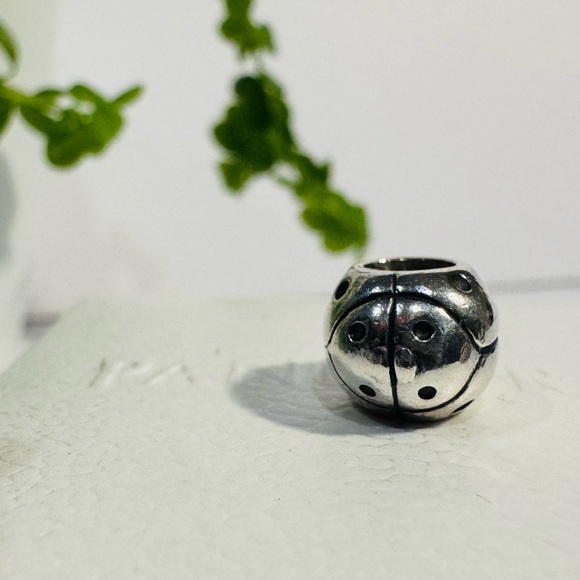 Authentic Retired Pandora Ladybug S925 Charm - Picture 5 of 10